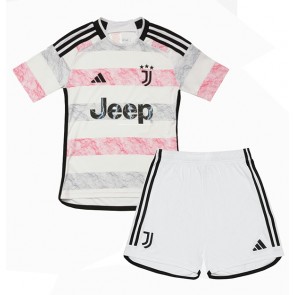 Juventus Replika Babytøj Udebanesæt Børn 2023-24 Kortærmet (+ Korte bukser)